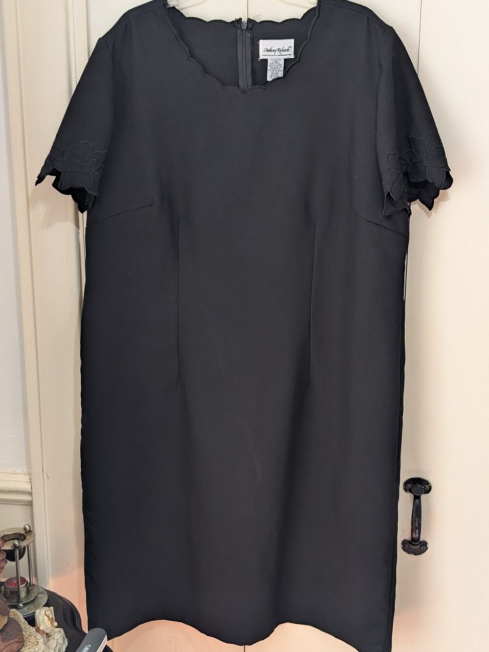 Tapered Anthony Richards Classic Black Midi Dress -size 22W -100% polyester